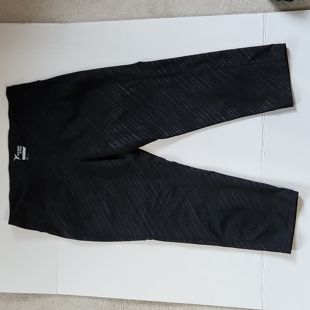 Old Navy Cropped Black Leggings Striped Design- Large